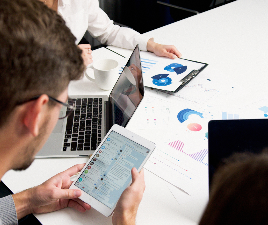 10 Creative Post-Show Marketing Strategies to Keep Audiences Engaged
